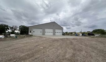 601 E 10th St, Alton, IA 51003