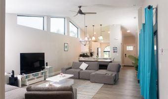 917 SHAGOS Dr, Apollo Beach, FL 33572