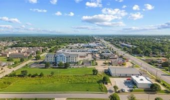 3 Pioneer Dr, Bartlesville, OK 74006