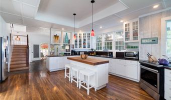 1276 Mokulua Dr, Kailua, HI 96734