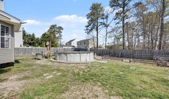 8 Avalon Ave, Barnegat, NJ 08005