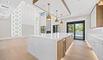 1801 N Clarence Ave, Arlington Heights, IL 60004