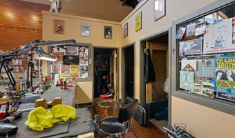 60 Peyton St, Barboursville, WV 25504