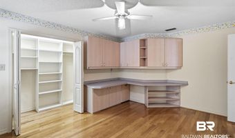 51678 Oakwood Dr, Bay Minette, AL 36507
