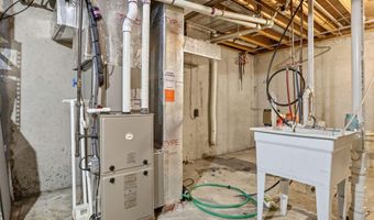 16715 Pontiac Pl, Ashville, OH 43103