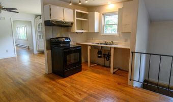 17 Winter Ct, Brattleboro, VT 05301
