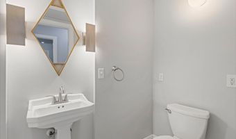 433 W CHASE Ln N, Centerville, UT 84014