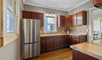 310 SW 9th Ave, Aberdeen, SD 57401