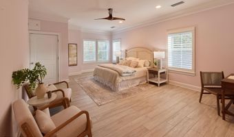 50 BEACH COTTAGE Ln, Atlantic Beach, FL 32233