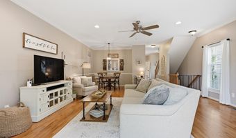 121 PUMPKIN PATCH Ln, Hockessin, DE 19707