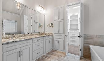 140 St Andrews Ln, Benton, LA 71006