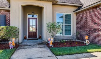 207 Woodhaven Rd, Youngsville, LA 70592