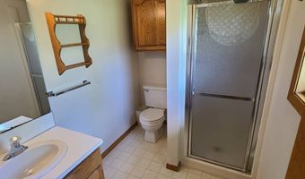 8625 11th Ave NW, Bottineau, ND 58318