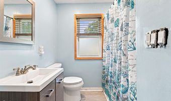 729 Smith St, Algonac, MI 48001