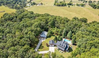 21194 Lawrence 2230, Aurora, MO 65605