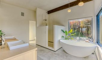 289 Ledgewood Dr, Bethlehem, NH 03574