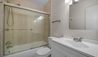 10276 ARIZONA Cir 61, Bethesda, MD 20817