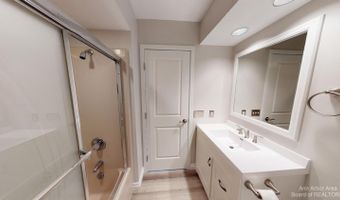 1280 Sunset Rd, Ann Arbor, MI 48103