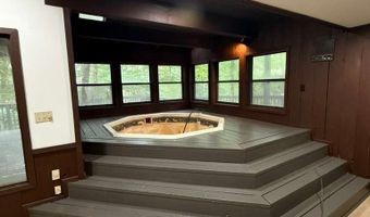 352 N Peak Dr, Alpharetta, GA 30022