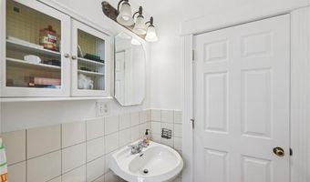 2306 N Ferry St, Anoka, MN 55303