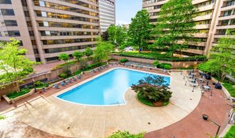 1300 CRYSTAL Dr 606S, Arlington, VA 22202
