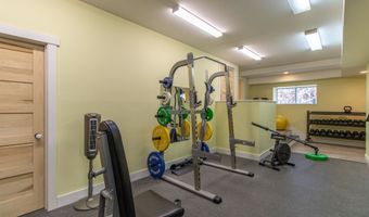29 Dashney Rd, Burke, VT 05832