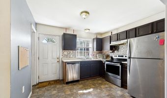 1176 W 6TH St, Laurel, DE 19956