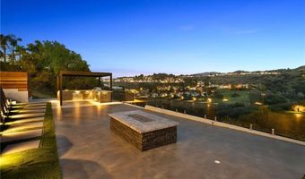 7460 E Hummingbird Cir, Anaheim, CA 92808