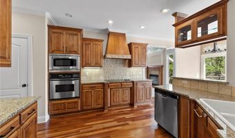 3902 NE Cadbury Ave, Bentonville, AR 72712