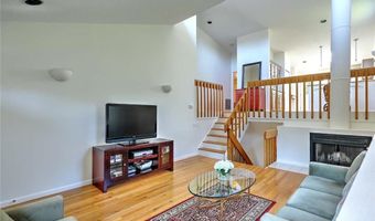 101 Cardinal Dr, North Kingstown, RI 02852