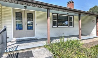 45 Countryside Dr, North Providence, RI 02904