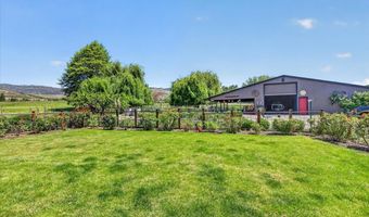 39 E Valley View Rd, Ashland, OR 97520