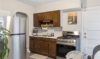 171 Lyon Ave, East Providence, RI 02914
