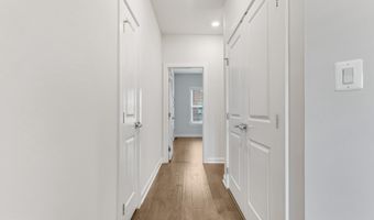 5701 11TH St N 2, Arlington, VA 22205