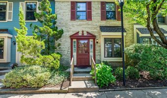 108 Dundee Ct, Aberdeen, NJ 07747