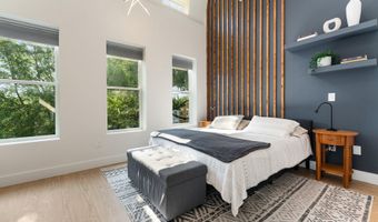 922 8TH St NE, Washington, DC 20002