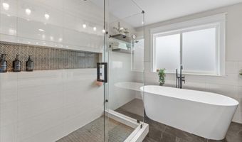 16294 HUNTER Ave, Oregon City, OR 97045