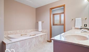 6744 Robin Hood Ct, Indianapolis, IN 46227