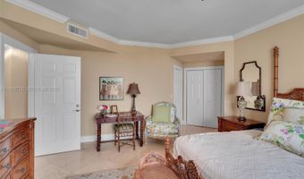 9751 E Bay Harbor Dr 6C, Bay Harbor Islands, FL 33154