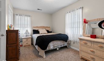 5479 S 200 E, Anderson, IN 46017