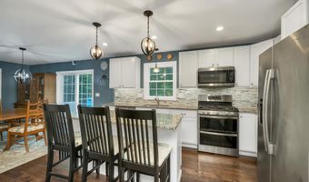 19 Linwood Dr, Alton, NH 03809