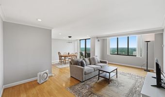 5225 POOKS HILL Rd 1819N, Bethesda, MD 20814