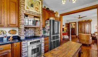 119 Washington St, Bay St. Louis, MS 39520