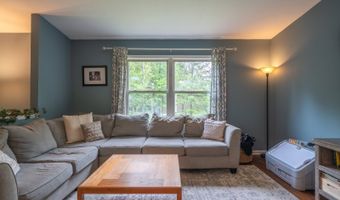 37 Evergreen Rd, Alloway, NJ 07461