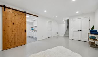5030 ALTA VISTA Rd, Bethesda, MD 20814