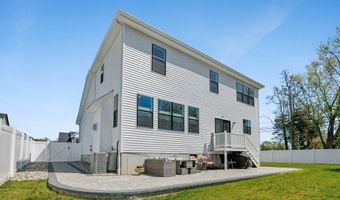 1 Melinda Ct, Bayville, NJ 08721