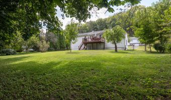 24 Hillside Cir, Brookfield, CT 06804