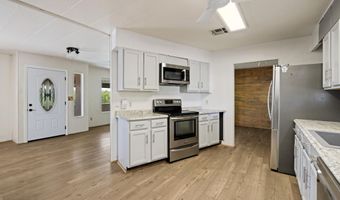 25424 S MONTANA Ave, Sun Lakes, AZ 85248