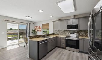 3020 SW Butternut Dr, Ankeny, IA 50023