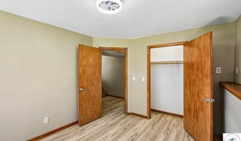 204 E 8th St, Adrian, MO 64720